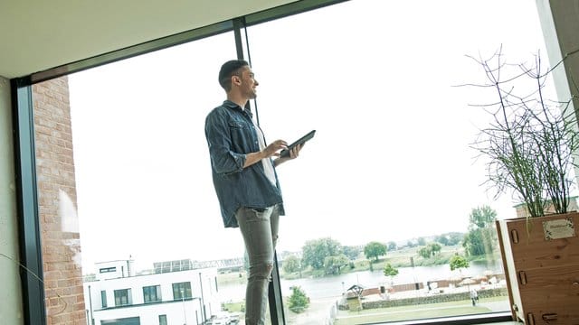 Lebenslanges Lernen: Für Weiterbildungen wie einen Meister oder ein Studium können Interessierte oft Förderungen beantragen.