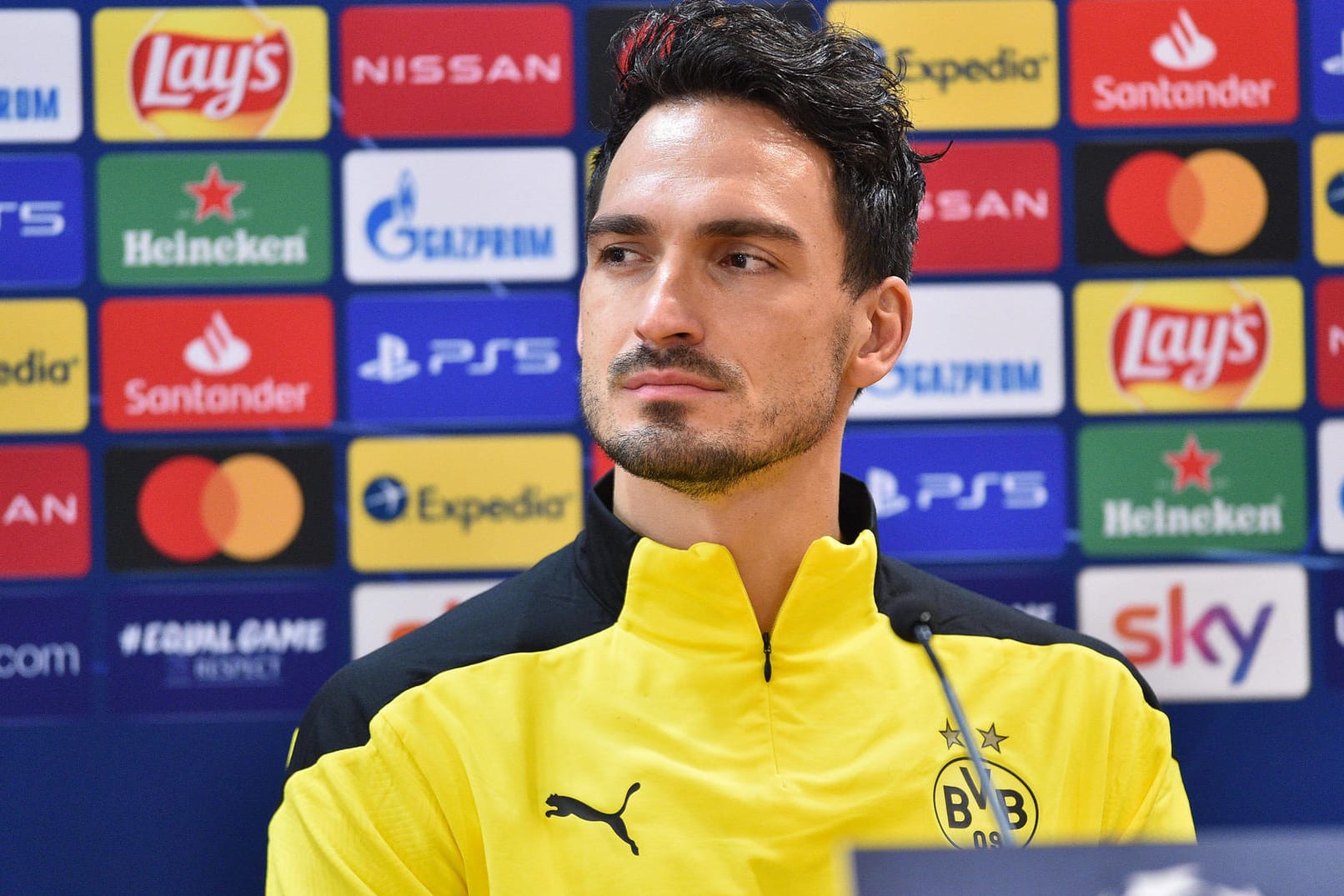 Klare Worte: Mats Hummels auf der BVB-PK vor dem Champions-League-Spiel bei Lazio Rom.