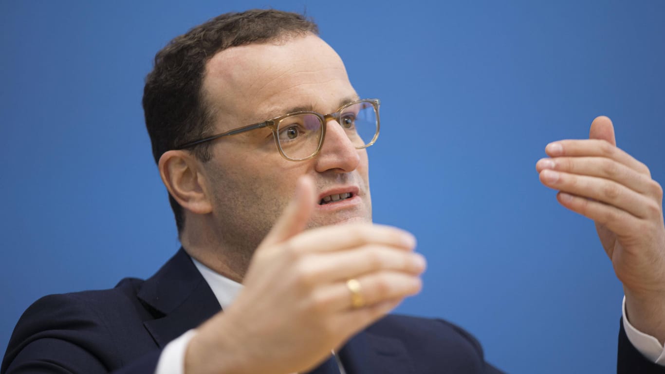 Jens Spahn: Der Gesundheitsminister widerspricht Wolfgang Schäuble, der mehr Einfluss des Bundestags bei Entscheidungen zu Corona-Maßnahmen vorschlägt.