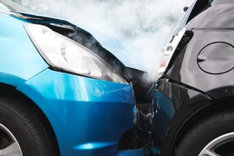 Unfall mit Neuwagen: Der Kläger hatte sich 2017 einen neuen Mazda gekauft – kurz danach kam es zum Unfall.
