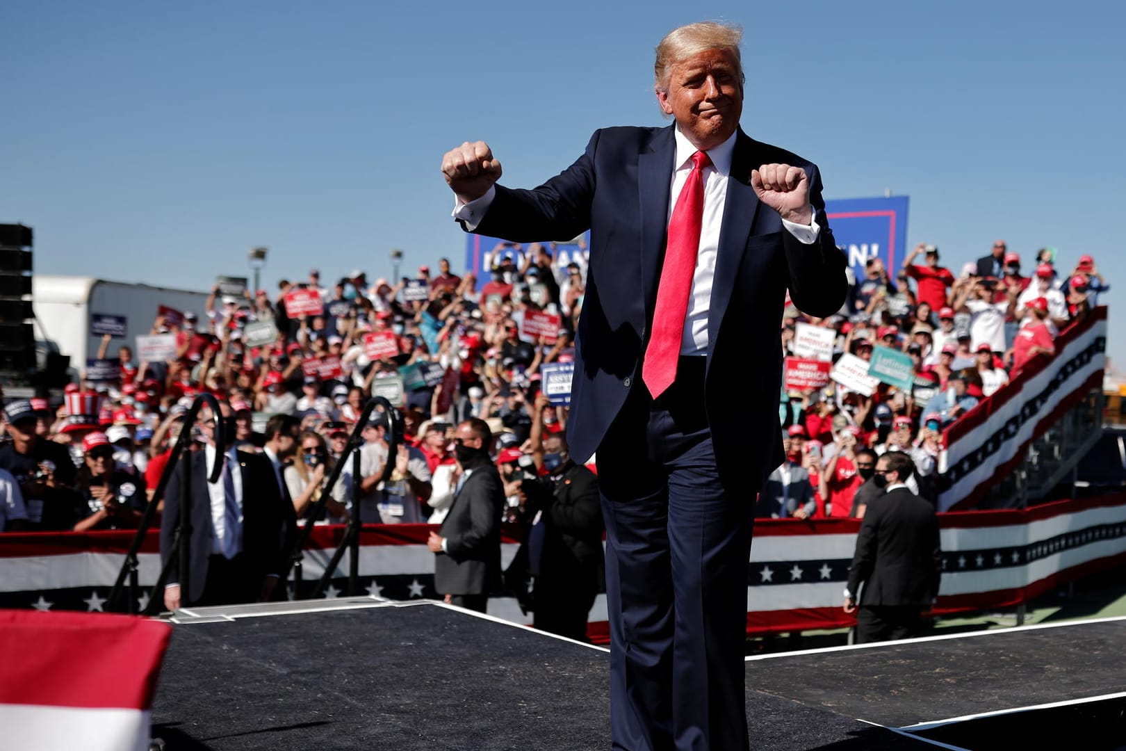 Donald Trump beim Wahlkampf in Arizona: Der Präsident hofft auf den 2016-Effekt.