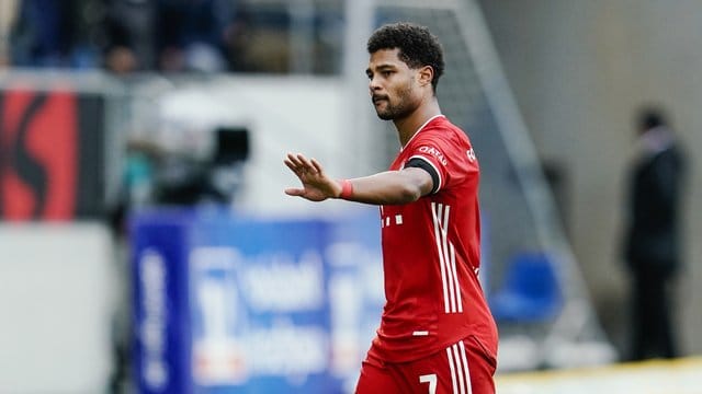 Bayerns Serge Gnabry wurde positiv auf das Coronavirus getestet.