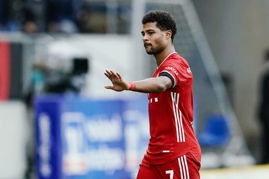 Bayerns Serge Gnabry wurde positiv auf das Coronavirus getestet.