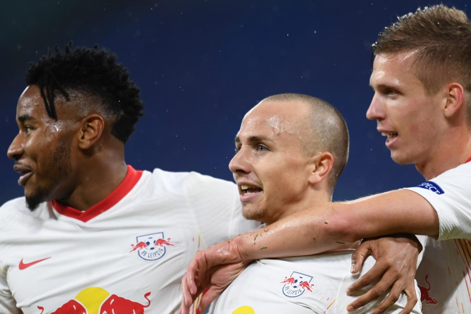 Starke Vorstellung: RB Leipzig um Torschütze Angelino.