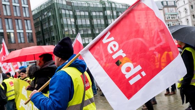 Warnstreik in Hamburg (Symbolbild): Verdi kündigt Streiks in Hamburg an.