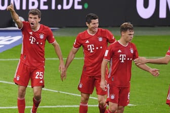 Spieler des FC Bayern München: Nach den Richtlinien der UEFA müssen für ein Champions-League-Spiel mindestens 13 Spieler negativ getestet sein.