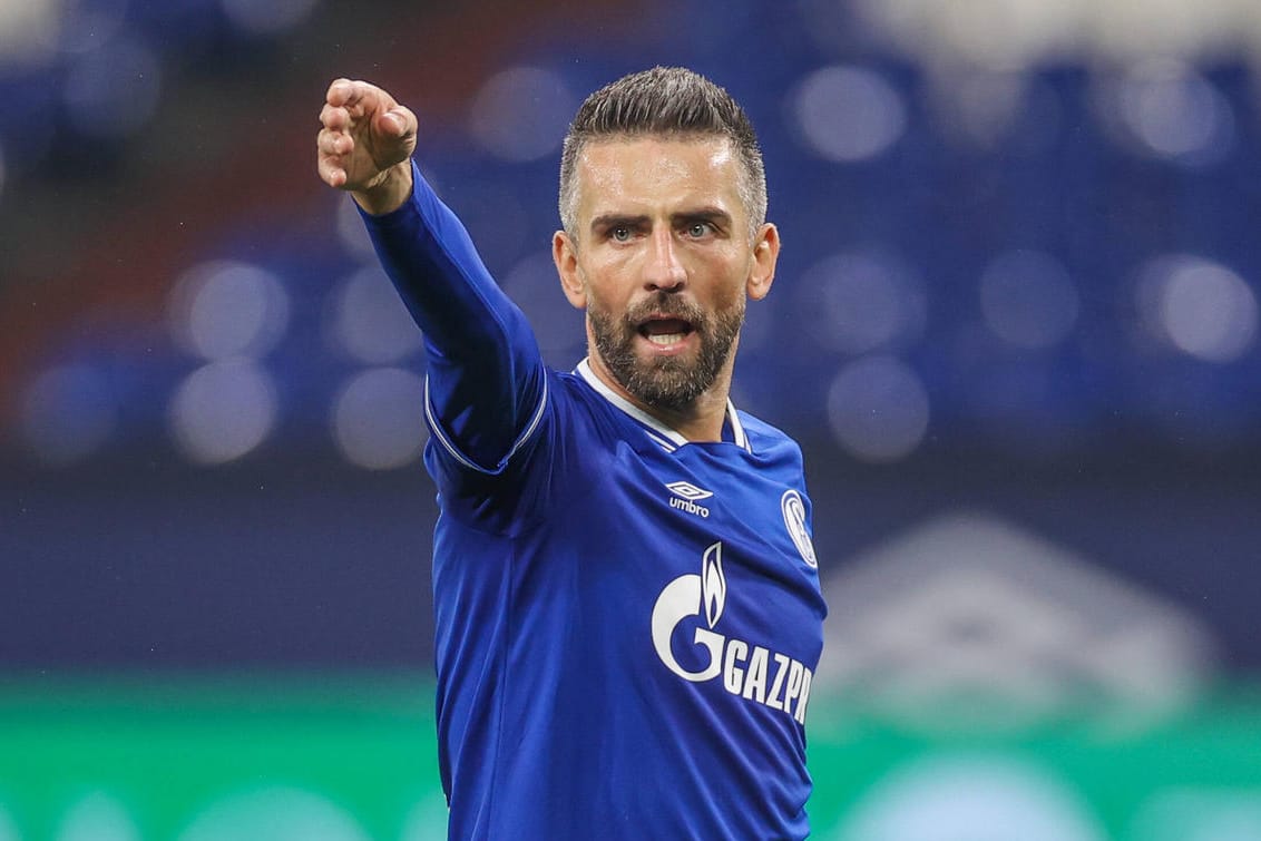 Vedad Ibisevic: Der 36-jährige Stürmer schloss sich vor Saisonbeginn ablösefrei dem FC Schalke 04 an.