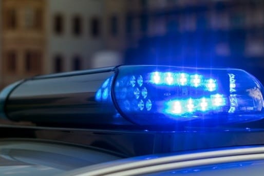 Blaulicht: Die Polizei suchte nach einem Norweger und dessen Sohn. Sie hatten die Ehefrau und Mutter an einer Raststätte vergessen.