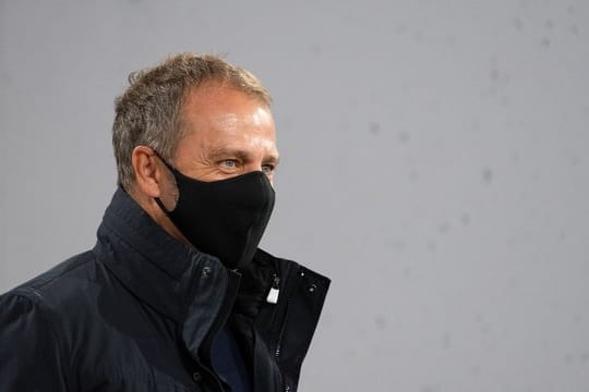 Muss beim Königsklassen-Auftakt auf Serge Gnabry verzichten: Bayern-Coach Hansi Flick.