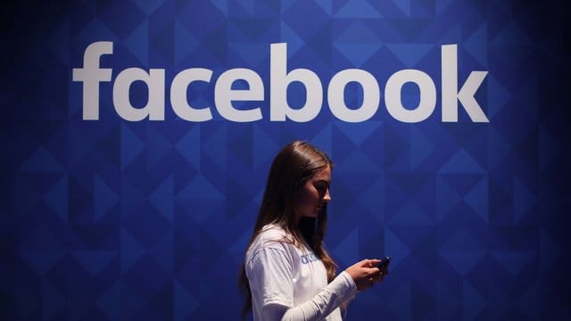 Facebook bringt seine Dating-Funktion nach einer monatelangen Verzögerung wegen Datenschutz-Bedenken nun auch in Europa an den Start. Facebook bringt seine Dating-Funktion nach einer monatelangen Verzögerung wegen Datenschutz-Bedenken nun auch in Europa an den Start.