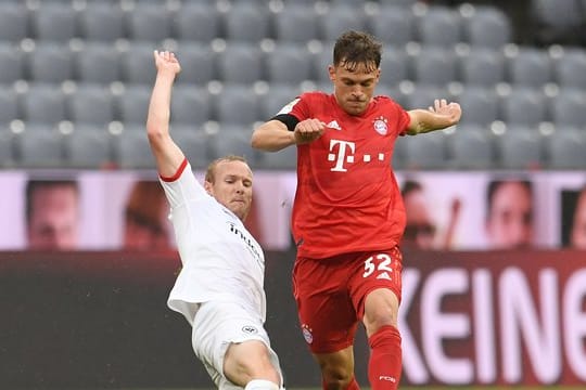 Frankfurts Sebastian Rode (l) hatte von 2014 bis 2016 für den FC Bayern gespielt.