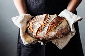 Brotbacken: Auch Hobbybäcker können leckere Ergebnisse erzielen.