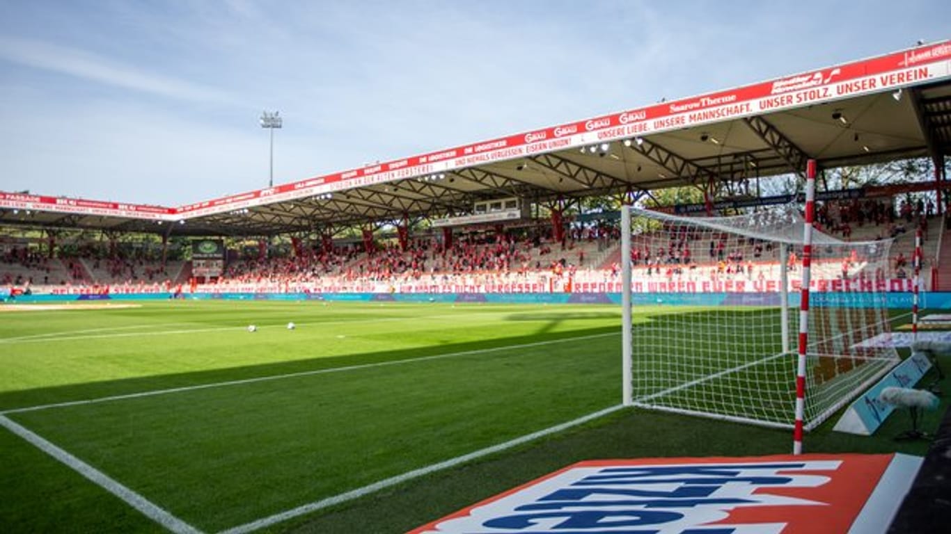 Am Samstag dürfen 4500 Zuschauer in das Stadion An der Alten Försterei.