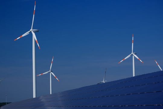 Damit Deutschland bis 2050 klimaneutral ist, braucht es laut einer Studie deutlich mehr Ökostrom.