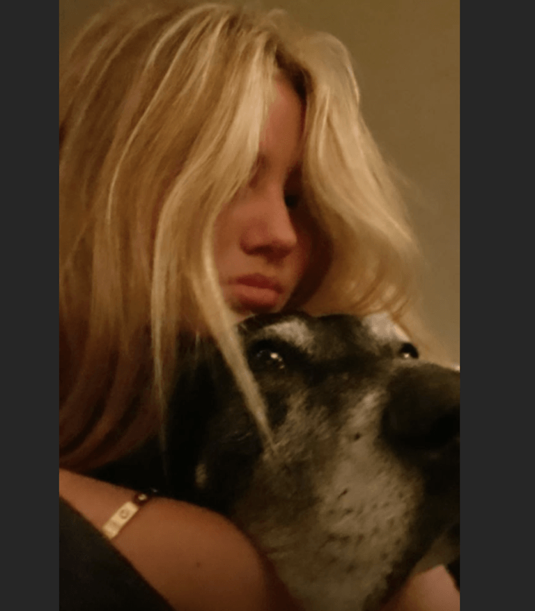 Leni Klum mit Hund: Heidi zeigte diesen Schnappschuss in ihrer Insta-Story.