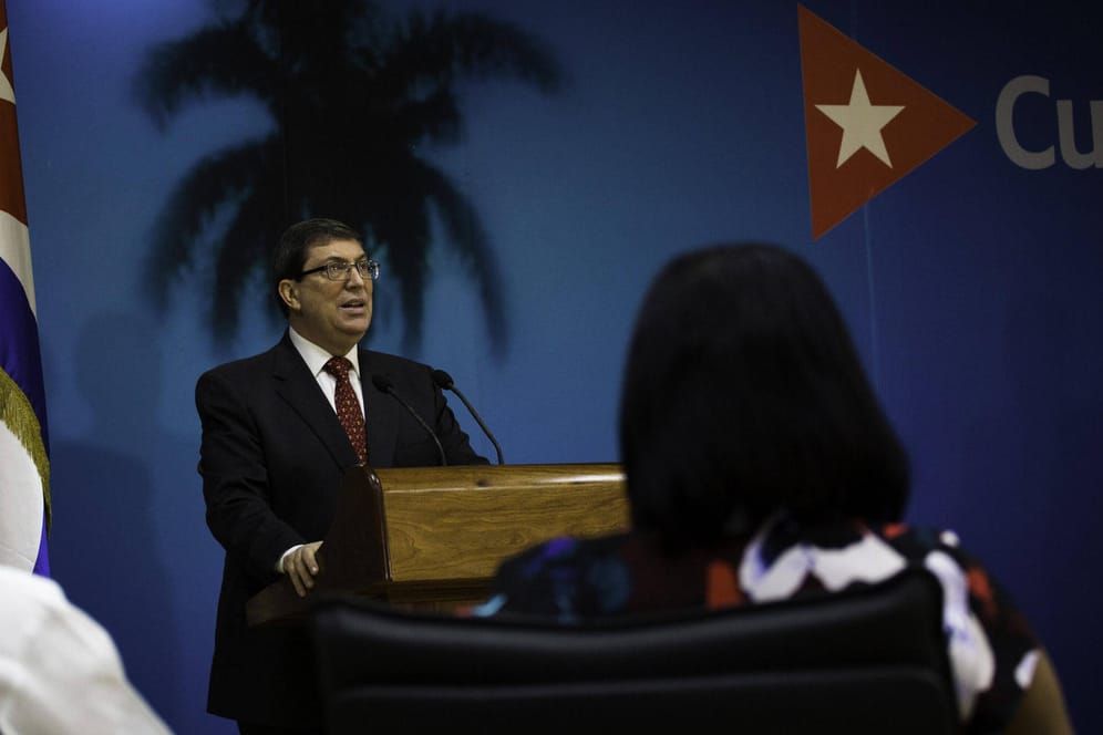 Kuba: Außenminister Bruno Rodriguez Parrilla stellt einen Bericht seines Ministeriums über die Auswirkungen der US-Blockade vor.
