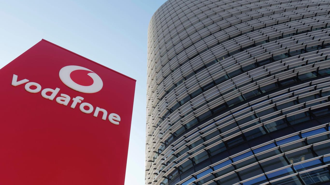 Vodafone-Zentrale: Der Provider nimmt einen Kombi-Tarif für Mobilfunk und Festnetz in sein Angebot auf.