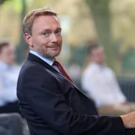 Christian Lindner: Der Bundestagsvorsitzender der FDP wurde von einem Magazin ironisch zum "Sexiest Man Alive" erklärt.