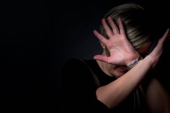 Häusliche Gewalt: Viele Fälle bleiben im Verborgenen. Experten gehen von einer Dunkelziffer von über 65 Prozent aus.