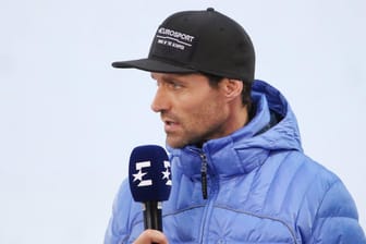 Sven Hannwald am Eurosport-Mikrofon: Dieses Bild wird es vorerst nicht mehr geben.