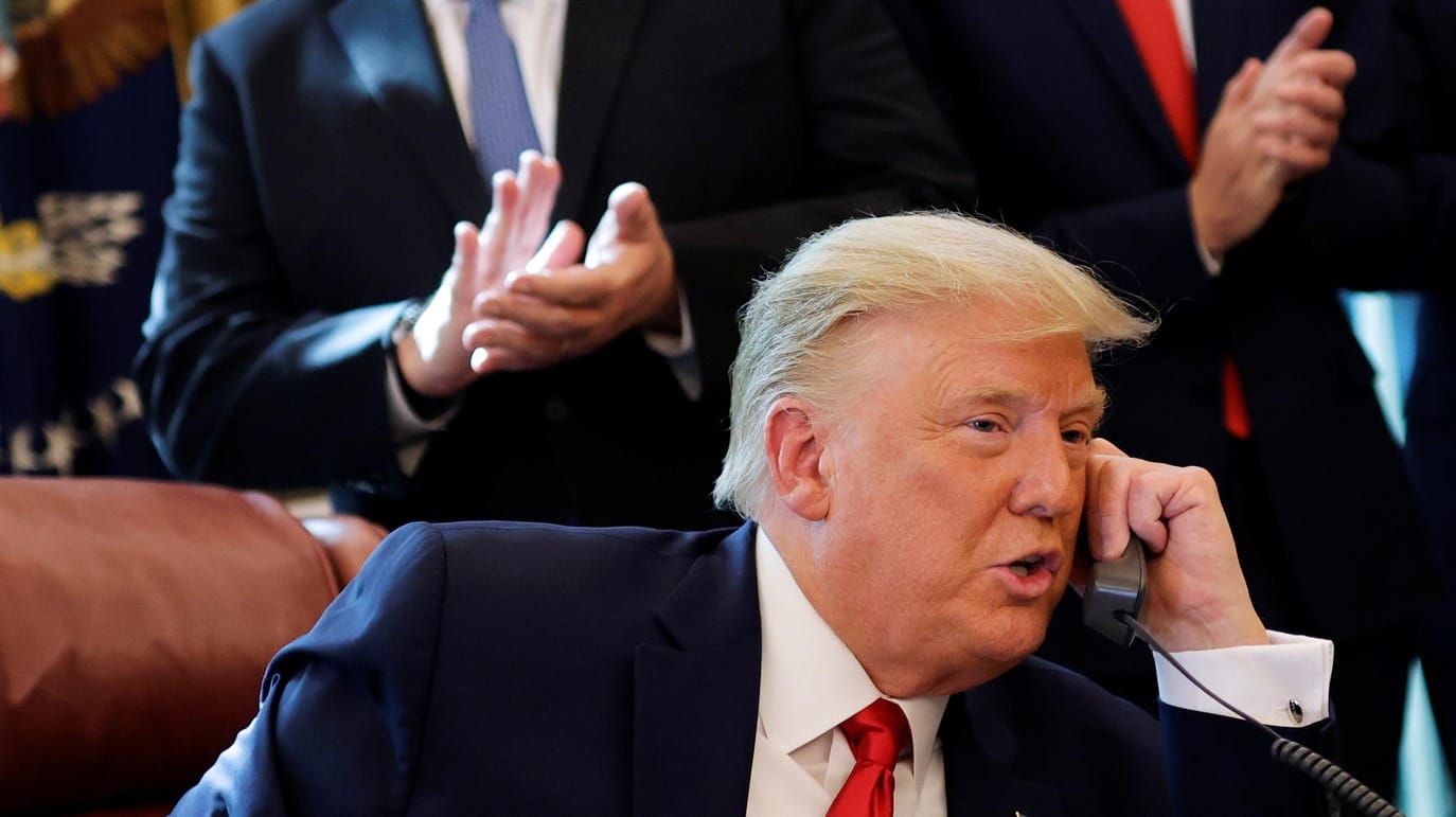 Donald Trump am Telefon: Er soll mit Vertretern von Israel und Sudan telefoniert haben.