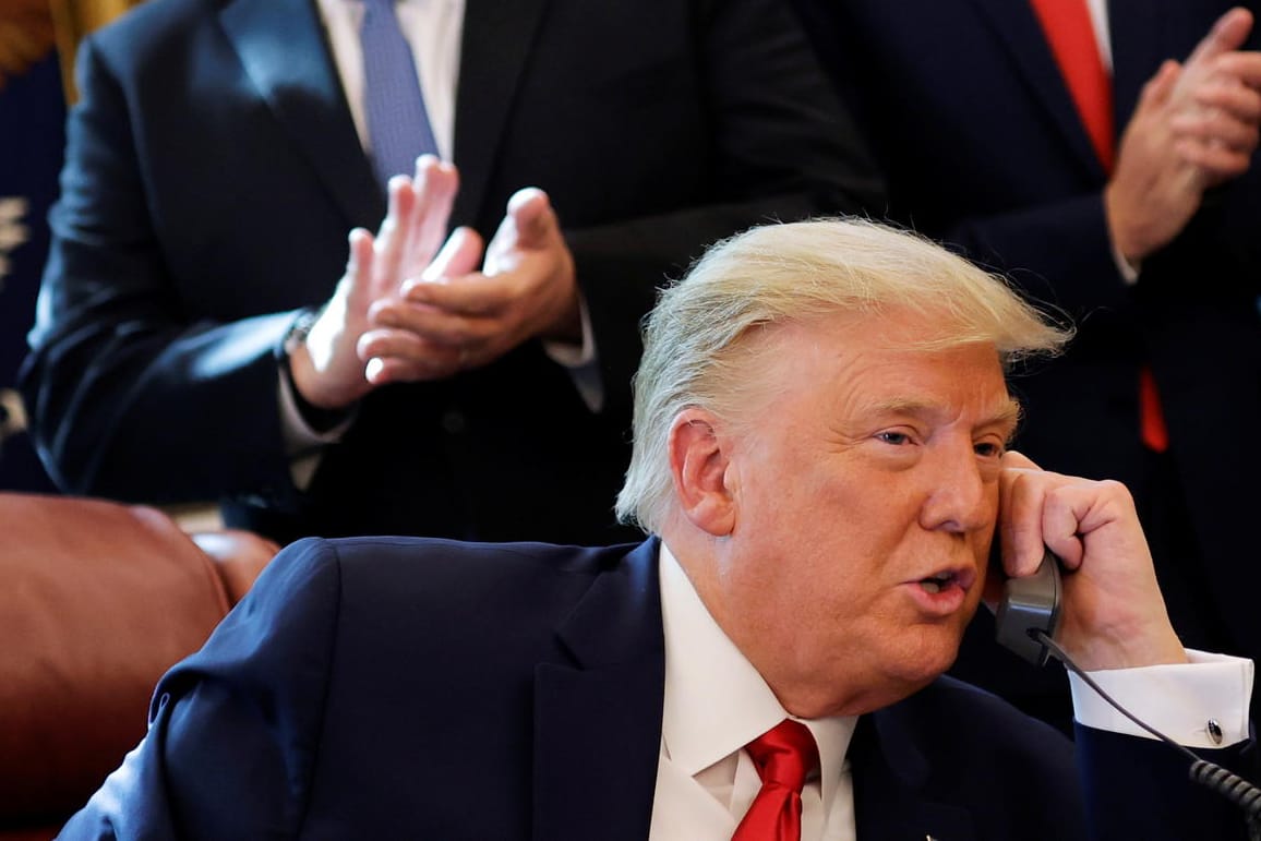 Donald Trump am Telefon: Er soll mit Vertretern von Israel und Sudan telefoniert haben.