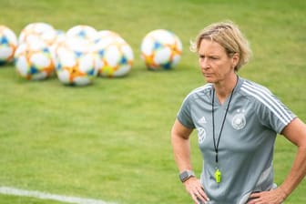 Bundestrainerin Martina Voss-Tecklenburg hat sich mit ihrem Team vorzeitig für die EM 2022 qualifiziert.