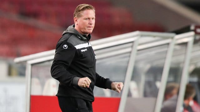 Strahlt trotz der aktuellen schwarzen Sieglos-Serie Optimismus aus: Kölns Trainer Markus Gisdol.