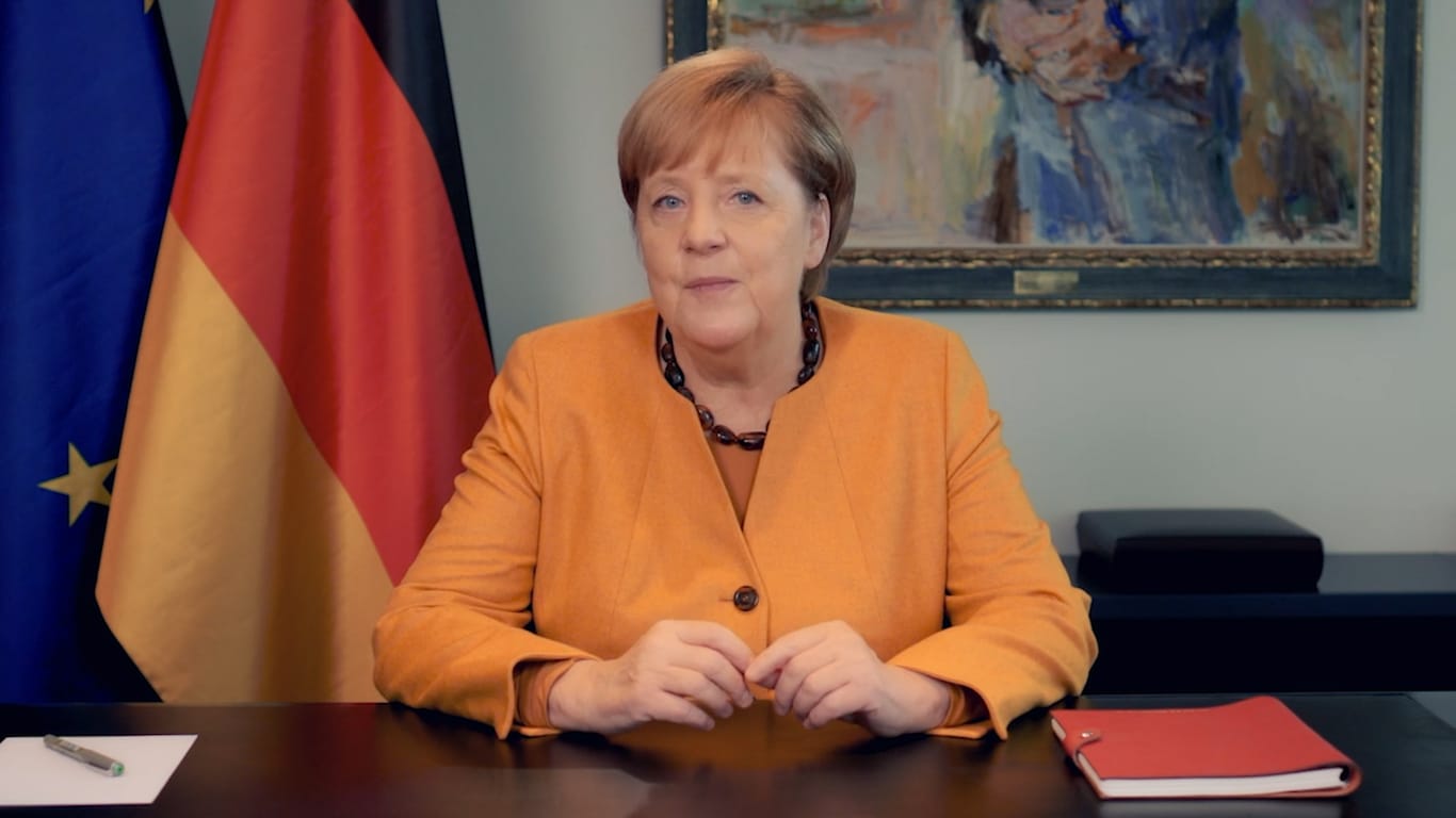 Keine neuen Worte: Kanzlerin Angela Merkel überrascht in ihrem neuen Video-Podcast.