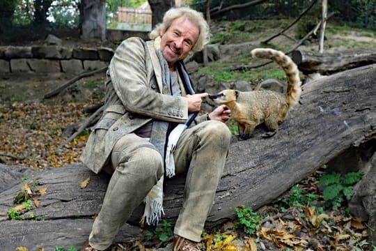 Moderator Thomas Gottschalk und Nasenbär "Thommy"