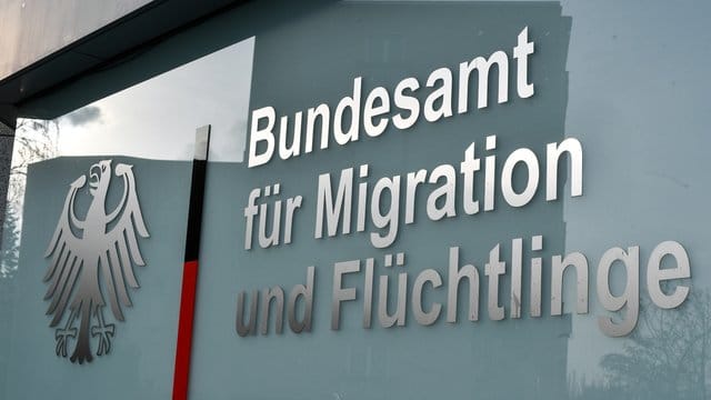 Das Bundesamt für Migration und Flüchtlinge in Berlin. Das Bundesamt für Migration und Flüchtlinge in Berlin.
