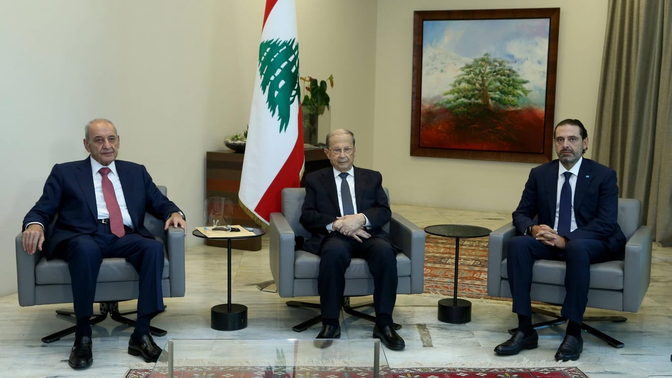 Volle Taschen, leerer Blick: Die libanesische Machtclique will einfach weitermachen.