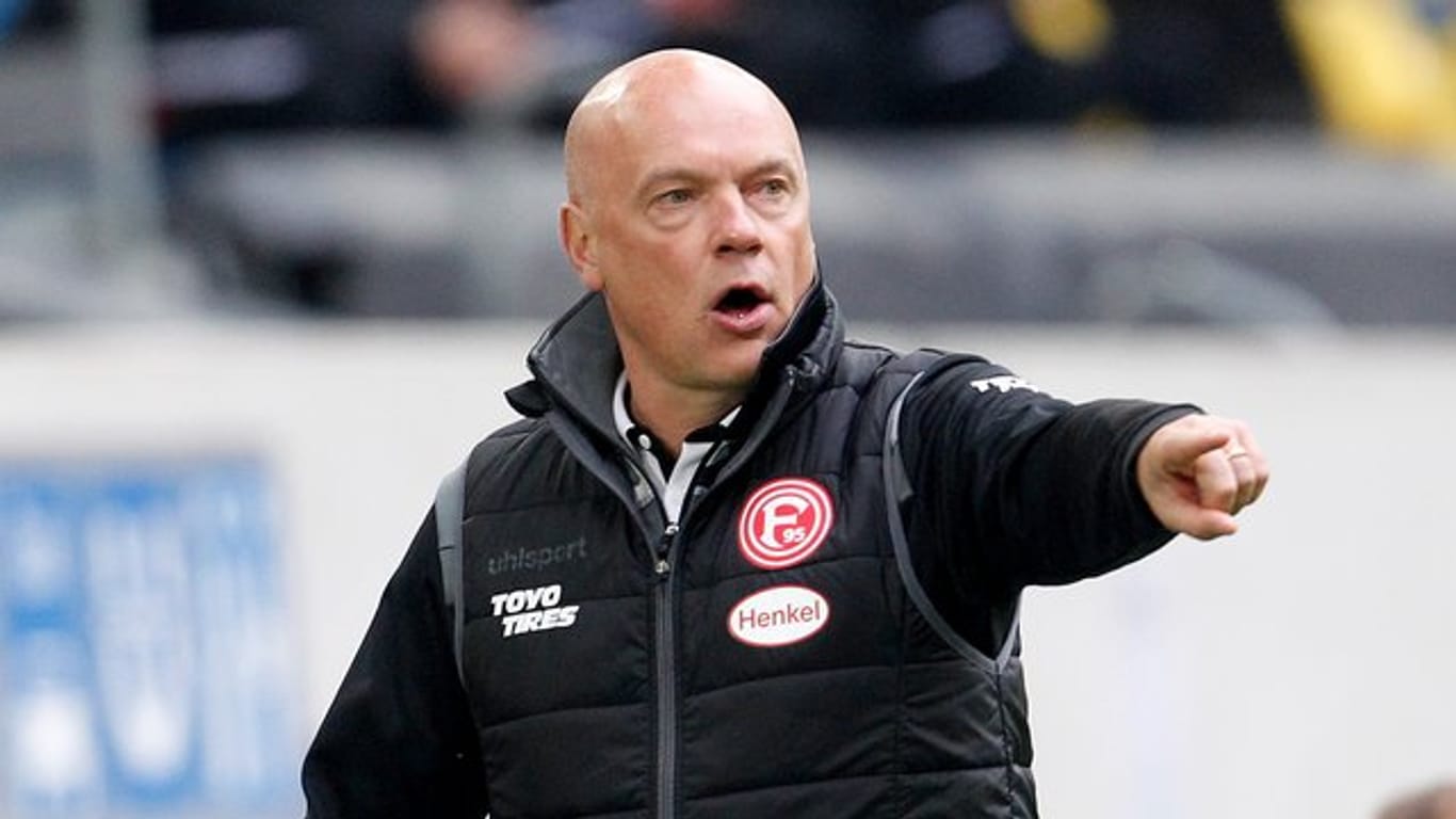 Trainer Uwe Rösler startete mit Fortuna Düsseldorf schlecht in die Saison.