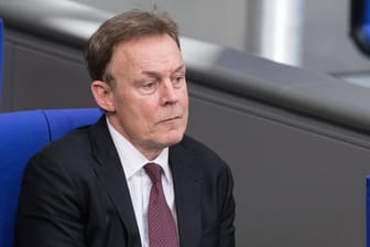 Thomas Oppermann im März 2020 bei der Plenarsitzung im Bundestag: Vollkommen überraschend ist der Bundestagsvizepräsident am 26.10.2020 gestorben.