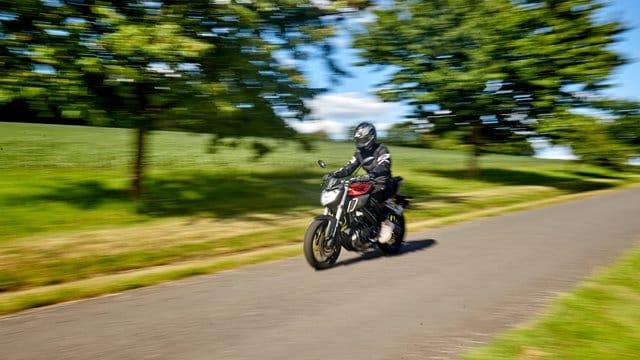 Wegen Corona setzen die Bundesbürger vermehrt auf Leichtkrafträder.