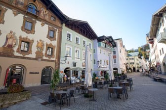 Menschenleere Fußgängerzone in Berchtesgaden: CDU-Vize Strobl hat im Kampf gegen Corona einen einwöchigen Lockdown ins Gespräch gebracht.