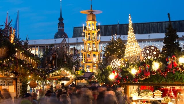 Der Striezelmarkt in Dresden soll stattfinden. Der Striezelmarkt in Dresden soll stattfinden.