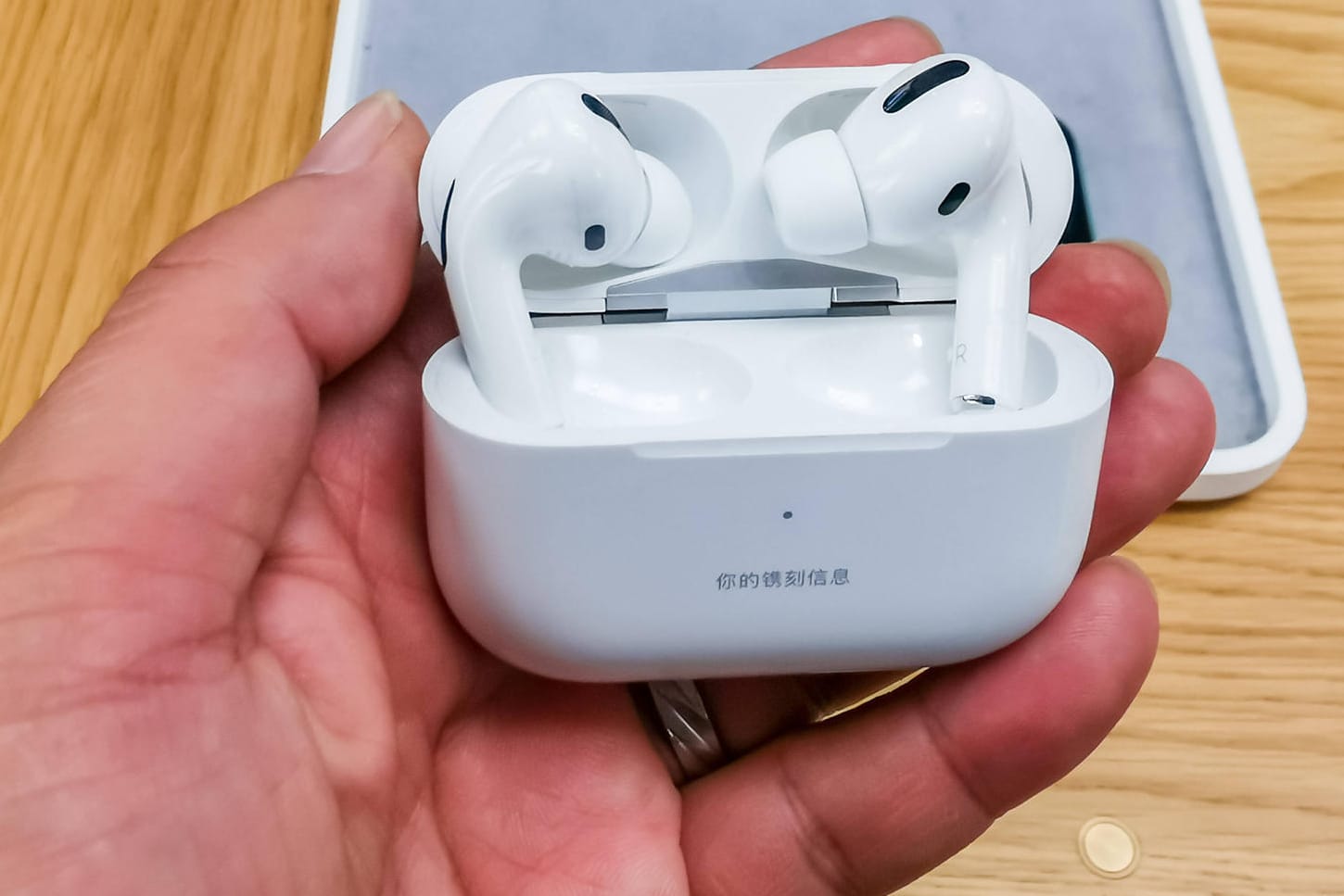 Apples AirPods Pro: Kommen sie künftig ohne Stiel aus?