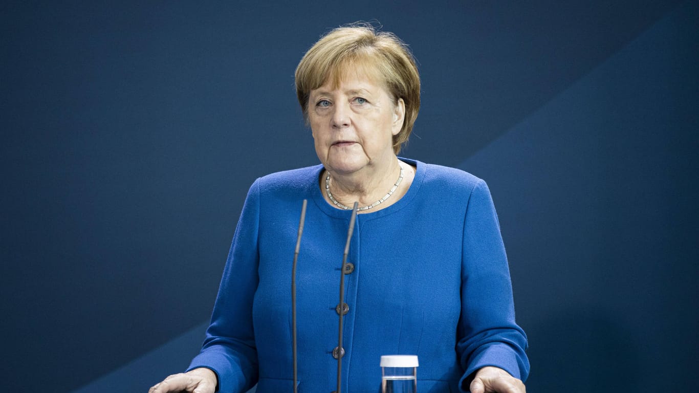 Angela Merkel: Die Bundeskanzlerin warnt vor der schwierigen Situation durch die steigenden Corona-Neuinfektionen.