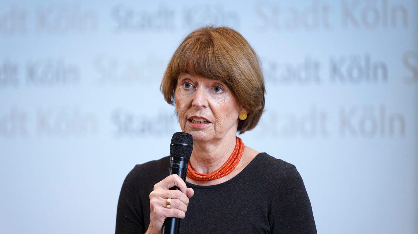 Henriette Reker, Oberbürgermeisterin von Köln: Sie mahnt die Kölner, am 11.11. den Karnevalsauftakt nicht zu feiern.