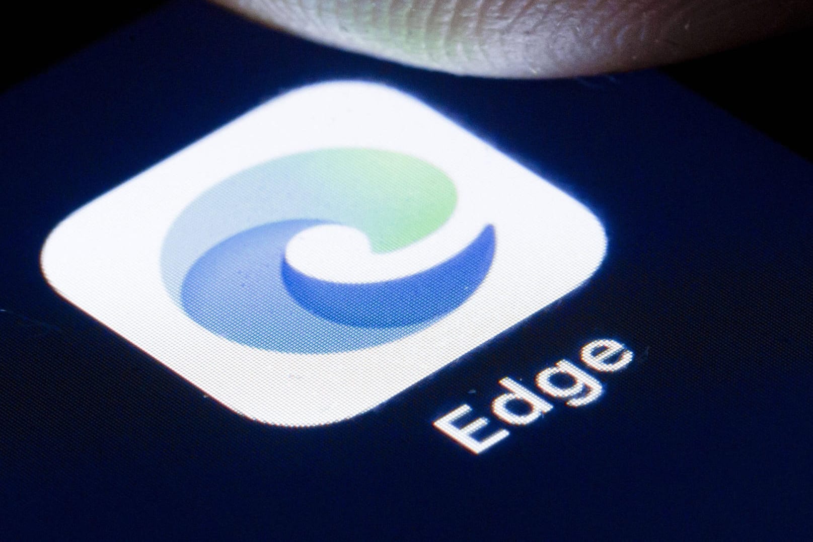 Das Logo von Edge: Microsoft hat einige Sicherheitslücken des Browsers geschlossen.