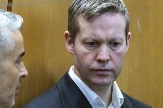 In dem Prozess ist der 47 Jahre alte Deutsche Stephan Ernst wegen des Mordes an dem CDU-Politiker angeklagt.