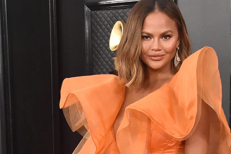 Chrissy Teigen: Sie teilt nach ihrer Fehlgeburt emotionale Worte.