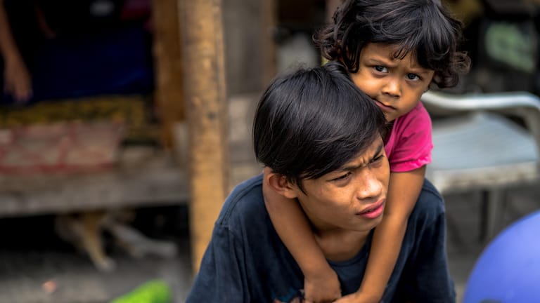 Kinderarmut: Vor allem die Ärmsten leiden unter den Folgen der Corona-Pandemie.