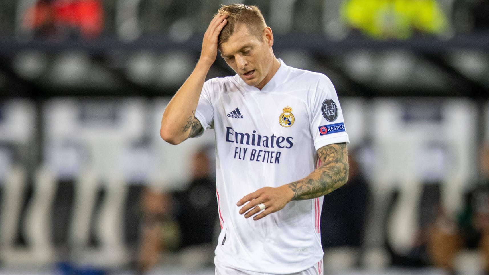 Toni Kroos: Reals Stratege erlebte in Gladbach einen durchwachsenen Abend. Toni Kroos: Reals Stratege erlebte in Gladbach einen durchwachsenen Abend.