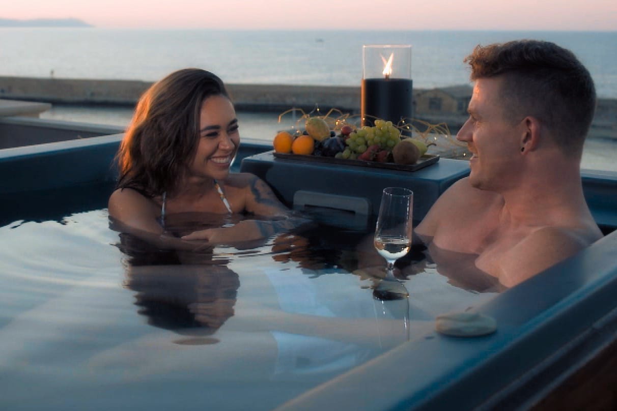 "Die Bachelorette": Melissa geht mit Moritz baden.