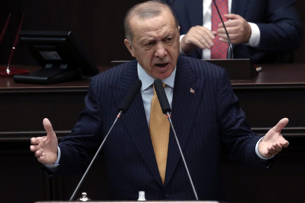 Recep Tayyip Erdogan: Der türkische Präsident ist sehr verärgert über eine Karikatur von ihm in einer französischen Satirezeitschrift.