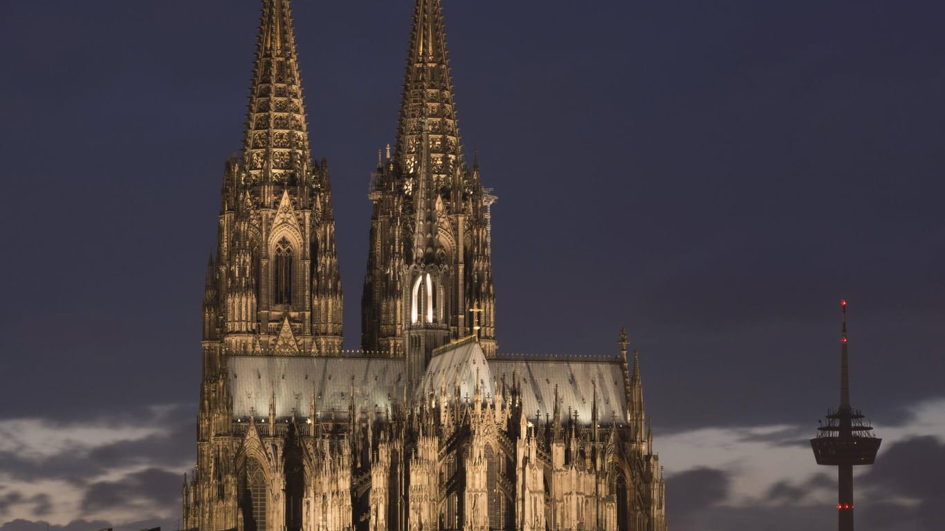 Kölner Dom (Symbolbild): Die Beleuchtung des Doms soll für 2,3 Milionen Euro erneuert werden.