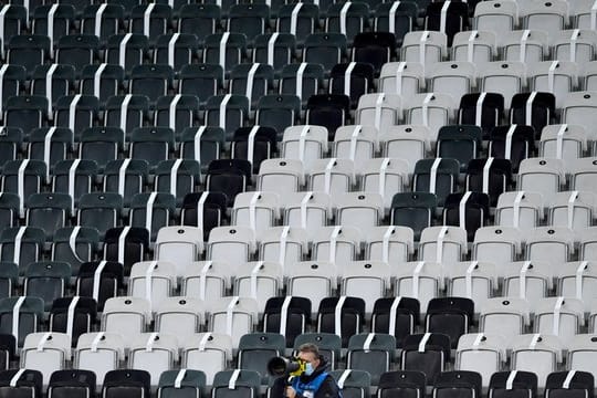 Geisterspiele werden im November wieder zum gewohnten Bild im deutschen Profi-Fußball.