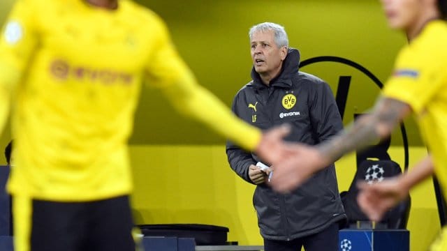 War trotz des glanzlosen Sieges sehr zufrieden: Dortmunds Trainer Lucien Favre.